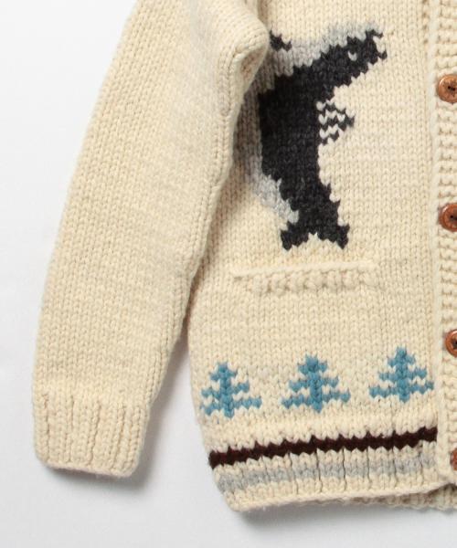 Canadian Sweater Company Ltd.（カナディアンセーター）の「CANADIAN SWEATER COMPANY×fennica / HOKKAIDO COWICHAN(button type)（ニット/セーター・メンズ・オフホワイト・36）」の5枚目の写真