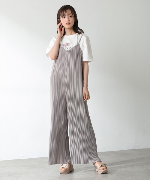 Honeys(ハニーズ)の「プリーツオールインワン(つなぎ/オールインワン・レディース・ブラック/カーキ/モカ/グレイッシュベージュ・S/M/L)」の7枚目の写真