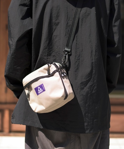 GERRY（ジェリー）の「【GERRY】デイリーマルチショルダー R1710 YMY（ショルダーバッグ・メンズ・ブラック/ベージュ/マルチ/ブラウン/サックスブルー/チャコールグレー/パープル/その他2・FREE）」の9枚目の写真