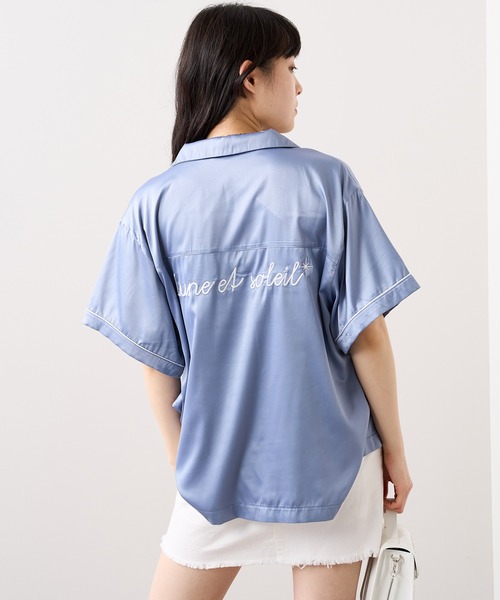 RASVOA（ラスボア）の「パイピング刺繍サテンシャツ（シャツ/ブラウス・レディース・ブラック/サックスブルー・FREE）」の20枚目の写真