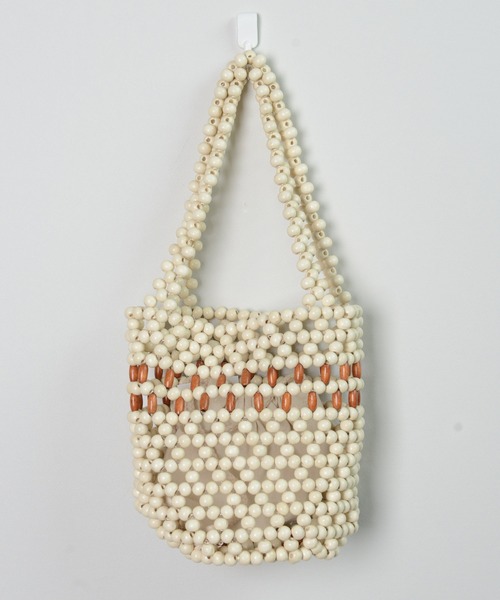 shopnikoniko（ショップニコニコ）の「ウッドビーズ ハンドミニバッグ（ハンドバッグ・レディース・ブラック/ベージュ/アイボリー・フリー）」の11枚目の写真