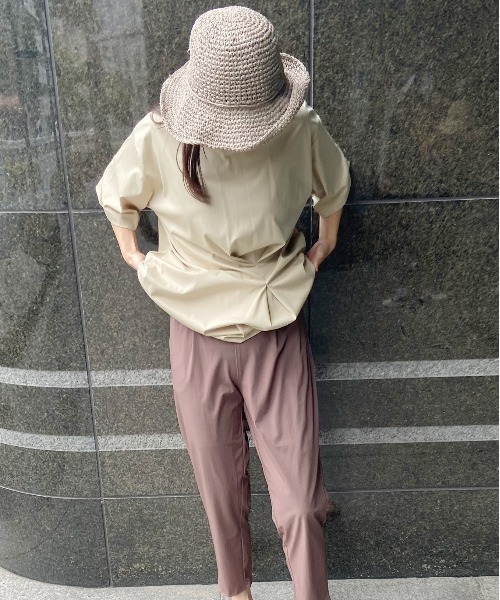 AZUL ENCANTO（アズールエンカント）の「ナチュラルハット　シンプル細編み（ハット・レディース・ブラウン/ライトベージュ・FREE）」の10枚目の写真