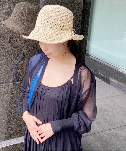 AZUL ENCANTO（アズールエンカント）の「ナチュラルハット　シンプル細編み（ハット・レディース・ブラウン/ライトベージュ・FREE）」の16枚目の写真