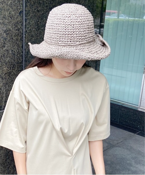 AZUL ENCANTO（アズールエンカント）の「ナチュラルハット　シンプル細編み（ハット・レディース・ブラウン/ライトベージュ・FREE）」の11枚目の写真