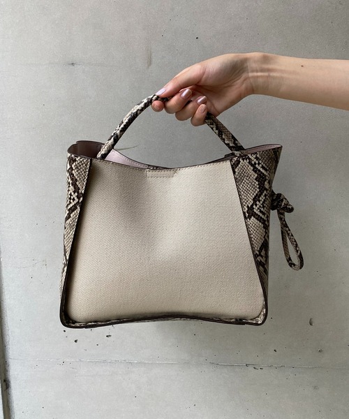 CAPRICIEUX LE'MAGE（カプリシューレマージュ）の「異素材コンビバッグ（ショルダーバッグ・レディース・ブラウン/グレー・FREE）」の15枚目の写真