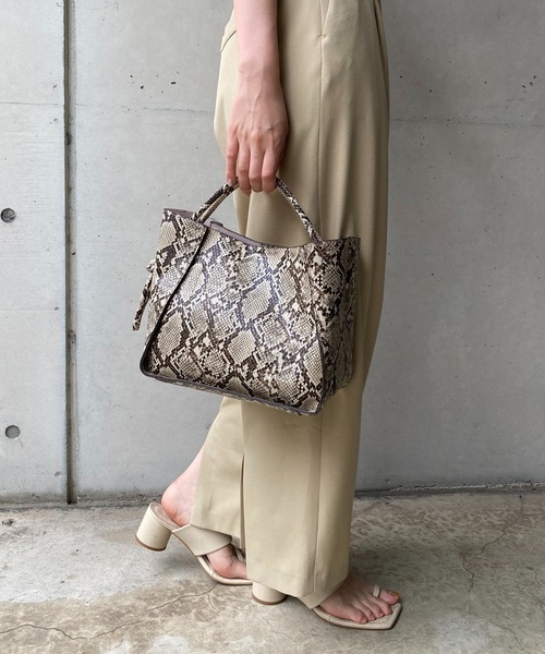 CAPRICIEUX LE'MAGE（カプリシューレマージュ）の「異素材コンビバッグ（ショルダーバッグ・レディース・ブラウン/グレー・FREE）」の22枚目の写真