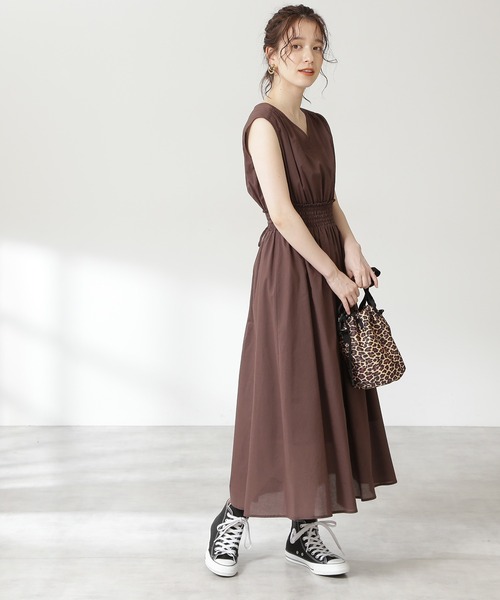 N.(N. Natural Beauty Basic)(エヌエヌナチュラルビューティーベーシック)の「【S Size Line】◆コットンローンバックボタンワンピース(ワンピース・レディース・ブラック/ブラウン/レッド/ブルー・SMALL/MEDIUM)」の15枚目の写真