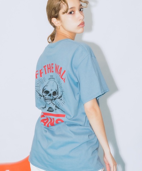 VANS ゲザゲザのSK8 Tシャツ ホワイト VANS ゲザゲザのSK8 Tシャツ ホワイト VANS ゲザゲザのSK8 T