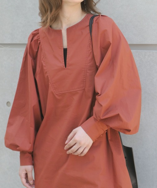 CORNERS（コーナーズ）の「ボリュームスリーブカフタンブラウス（シャツ/ブラウス・レディース・ホワイト/ブラック/グレイッシュベージュ/ボルドー/ダークオレンジ・M）」の5枚目の写真