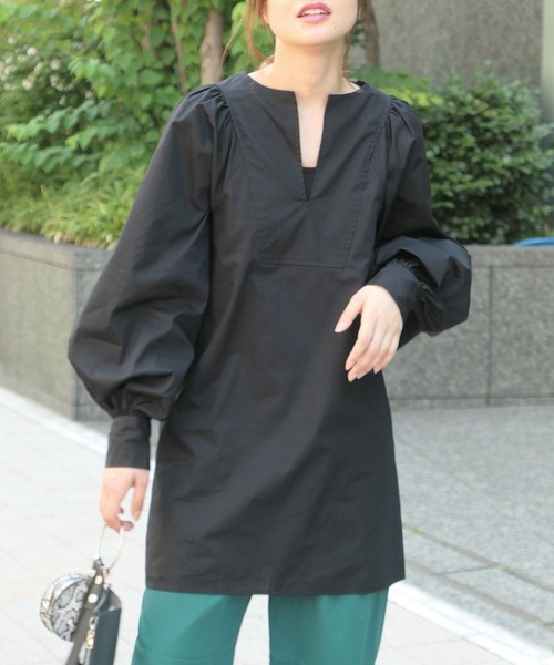 CORNERS（コーナーズ）の「ボリュームスリーブカフタンブラウス（シャツ/ブラウス・レディース・ホワイト/ブラック/グレイッシュベージュ/ボルドー/ダークオレンジ・M）」の3枚目の写真