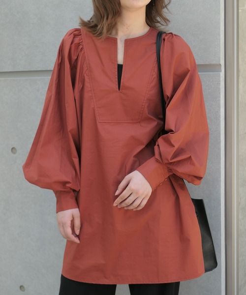 CORNERS（コーナーズ）の「ボリュームスリーブカフタンブラウス（シャツ/ブラウス・レディース・ホワイト/ブラック/グレイッシュベージュ/ボルドー/ダークオレンジ・M）」の9枚目の写真