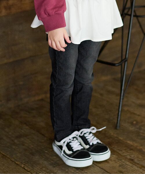 BREEZE(ブリーズ)の「/もっとスキニーデニムパンツ 10分丈(その他パンツ・キッズ・ブラック/ネイビー・90/100/110/120/80/130/140/150)」の1枚目の写真