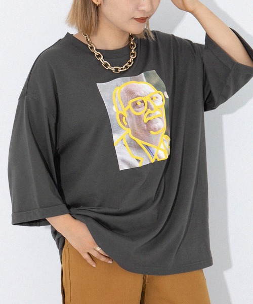 kutir(クティール)の「アソートプリントTシャツ(Tシャツ/カットソー・レディース・チャコールグレー/オフホワイト/イエロー/オレンジ/グリーン/ダークグレー/オートミール・FREE)」の4枚目の写真