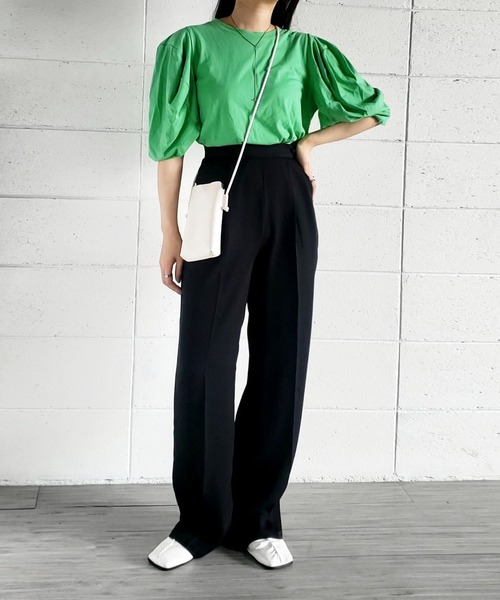 me+em select(ミームセレクト)の「センタープレスカラーワイドタックスラックス(スラックス・レディース・ブラック/グレー/ピンク/ブルー・SMALL/MEDIUM)」の2枚目の写真