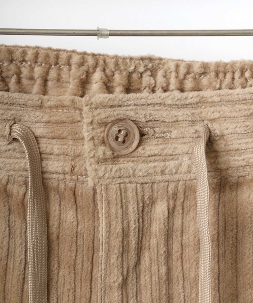 Dickies(ディッキーズ)の「Dickies/ディッキーズ コーデュロイ ワイドテーパード イージーパンツ/シェフパンツ(その他パンツ・メンズ・ブラック/ベージュ/カーキ/ブラウン・M/L/XL)」の9枚目の写真