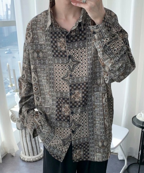 MGV(エムジーヴィー)の「ヴィンテージプリントオーバーサイズLSシャツ(シャツ/ブラウス・メンズ・ブラック×ホワイト/ベージュ×ブラック/ブラウン/ブラック系その他/ベージュ・LARGE/MEDIUM/X-LARGE)」の14枚目の写真