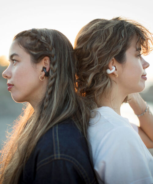 bpr BEAMS（ビーピーアール ビームス ）の「ambie / AM-TW01 サウンド イヤカフ（ヘッドフォン/イヤホン・メンズ・ホワイト/ブラック・ONE SIZE）」の16枚目の写真