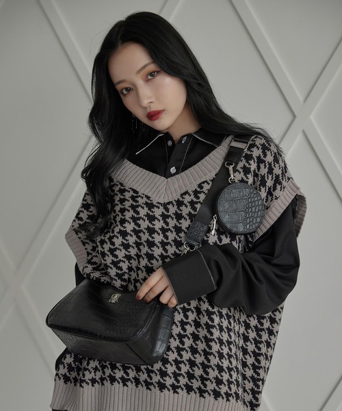 ANDGEEBEE(アンジービー)の「ポーチ付きクロコショルダーバッグ(ショルダーバッグ・レディース・ブラック・FREE)」の14枚目の写真