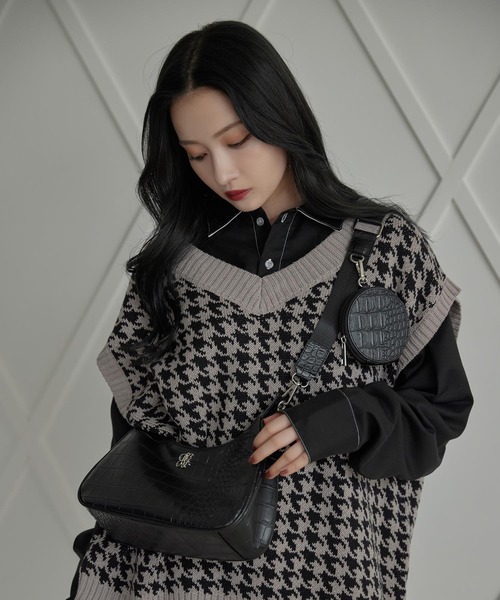 ANDGEEBEE(アンジービー)の「ポーチ付きクロコショルダーバッグ(ショルダーバッグ・レディース・ブラック・FREE)」の19枚目の写真