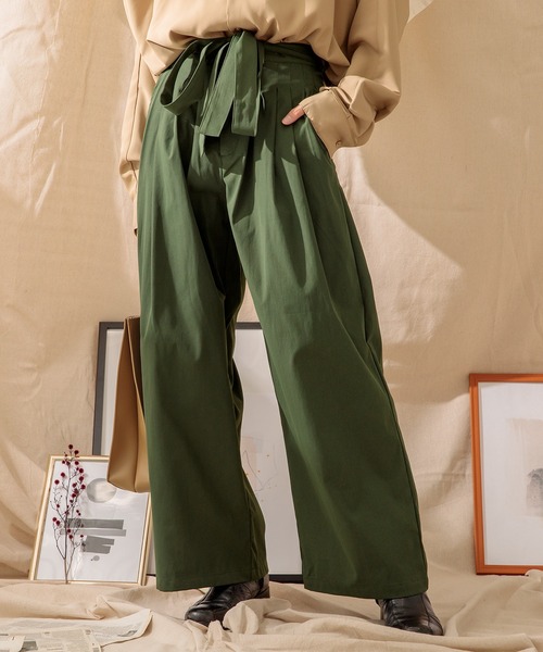 Adoon plain(アドーンプレーン)の「【Adoon plain】ベルト付き4タックパンツ(その他パンツ・メンズ・ブラック/グリーン/オレンジ系その他・SMALL/MEDIUM/LARGE)」の2枚目の写真