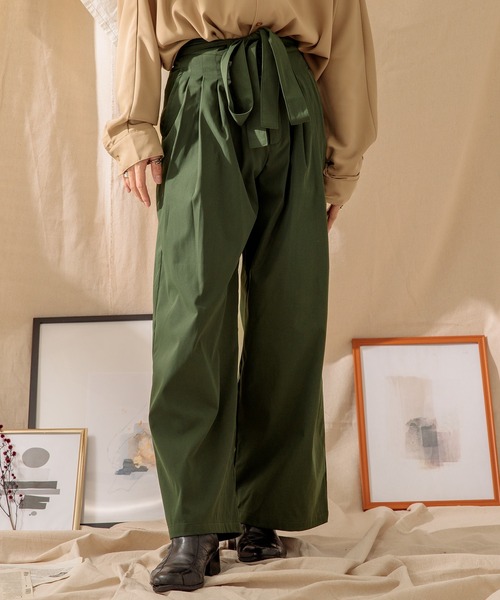 Adoon plain(アドーンプレーン)の「【Adoon plain】ベルト付き4タックパンツ(その他パンツ・メンズ・ブラック/グリーン/オレンジ系その他・SMALL/MEDIUM/LARGE)」の5枚目の写真