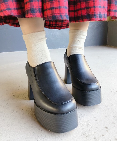 Noubel Voug Relax（ヌーベルヴォーグリラックス）の「ボリューム チャンキーソール マニッシュ シューズ（パンプス・レディース・パイソン/ブラック・S/LL/L/M/3L）」の4枚目の写真