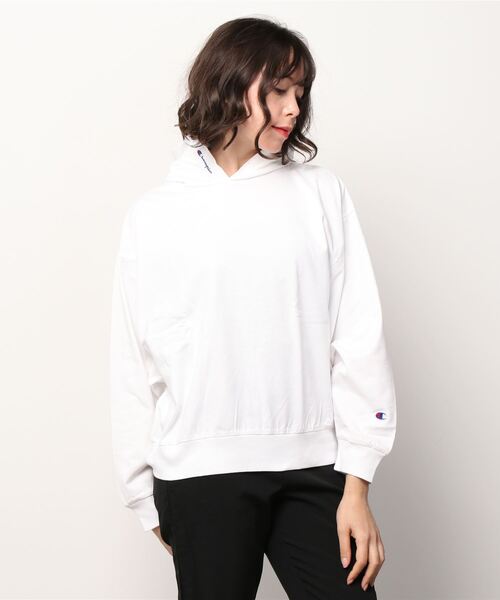 Champion(チャンピオン)の「【Champion/チャンピオン】レディース ロングスリーブフーデッドTシャツ(Tシャツ/カットソー・レディース・グレー/ホワイト/ベージュ系その他4/ワイン/ブラック・LARGE/MEDIUM)」の2枚目の写真