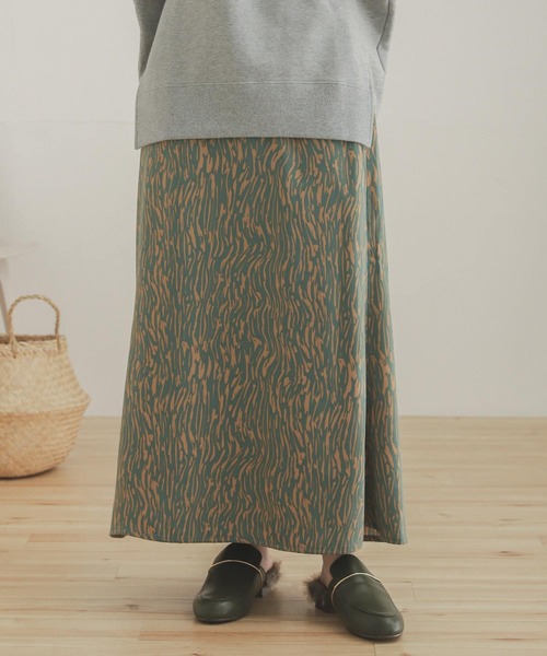 SENSE OF PLACE by URBAN RESEARCH（センスオブプレイスバイアーバンリサーチ）の「ソフトストライプナロースカート（スカート・レディース・グリーン系その他/ブラック系その他/ベージュ系その他・ONE）」の4枚目の写真