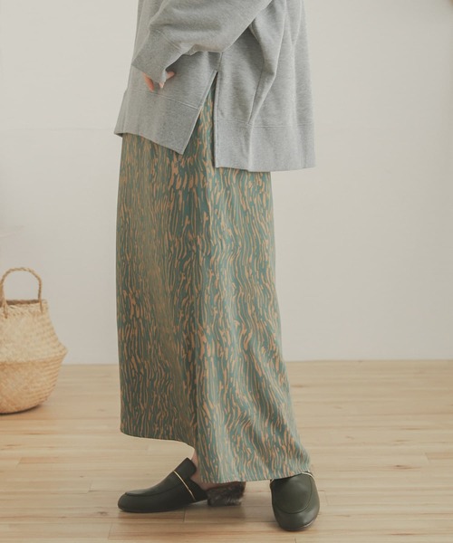 SENSE OF PLACE by URBAN RESEARCH（センスオブプレイスバイアーバンリサーチ）の「ソフトストライプナロースカート（スカート・レディース・グリーン系その他/ブラック系その他/ベージュ系その他・ONE）」の5枚目の写真