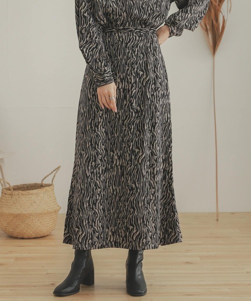 SENSE OF PLACE by URBAN RESEARCH（センスオブプレイスバイアーバンリサーチ）の「ソフトストライプナロースカート（スカート・レディース・グリーン系その他/ブラック系その他/ベージュ系その他・ONE）」の14枚目の写真