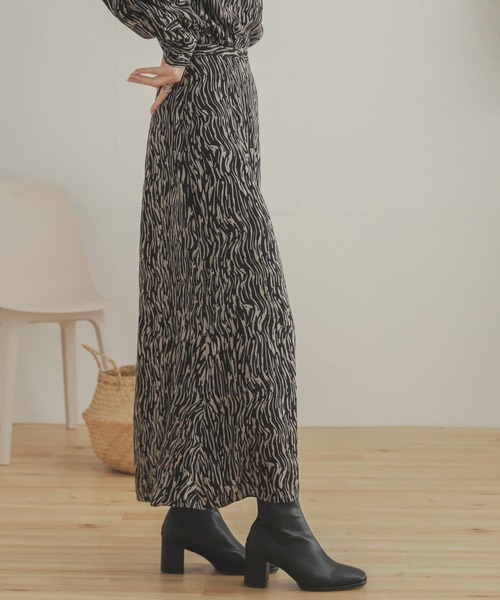 SENSE OF PLACE by URBAN RESEARCH（センスオブプレイスバイアーバンリサーチ）の「ソフトストライプナロースカート（スカート・レディース・グリーン系その他/ブラック系その他/ベージュ系その他・ONE）」の18枚目の写真