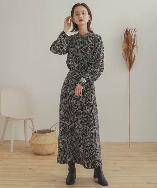 SENSE OF PLACE by URBAN RESEARCH（センスオブプレイスバイアーバンリサーチ）の「ソフトストライプナロースカート（スカート・レディース・グリーン系その他/ブラック系その他/ベージュ系その他・ONE）」の19枚目の写真