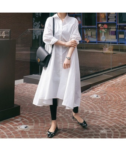 Ritzy(リッツィー)の「大人シルエット ゆる感 ミモレ丈 Aライン シャツワンピース(シャツワンピース・レディース・ホワイト/ブラック/ベージュ/ネイビー/ブラウン・S/M/L)」の2枚目の写真