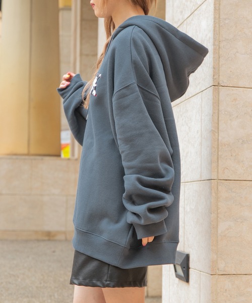 PairPair（ペアペア）の「ロゴBIGフーディー(ユニセックス)（パーカー・レディース・カーキ/アイボリー/グレイッシュブルー・FREE）」の17枚目の写真