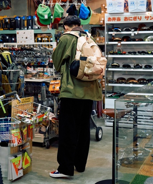 SAKULA（サクラ）の「【僕らが纏うモノ】at SAKULA - WIDE CORDUROY PANTS/ワイドコーデュロイパンツ（その他パンツ・メンズ・ブラック/ブラウン・28/30/32/34）」の4枚目の写真