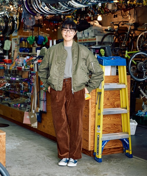 SAKULA（サクラ）の「【僕らが纏うモノ】at SAKULA - WIDE CORDUROY PANTS/ワイドコーデュロイパンツ（その他パンツ・メンズ・ブラック/ブラウン・28/30/32/34）」の9枚目の写真