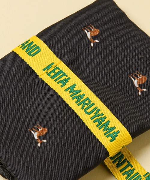 KEITA MARUYAMA（ケイタマルヤマ）の「【KEITA MARUYAMA】トラベルポーチ（ポーチ・レディース・ネイビー/カーキ/イエロー・0）」の11枚目の写真