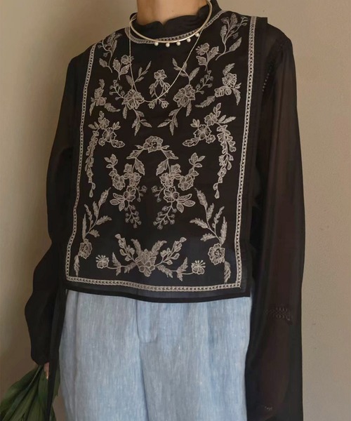 Ameri（アメリ）の「EMBROIDERY APRON BLOUSE（シャツ/ブラウス・レディース・イエロー/ブラック/オフホワイト・FREE）」の12枚目の写真