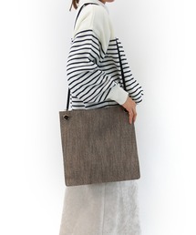 Lugnoncure | フラットショルダーバッグ(ショルダーバッグ)