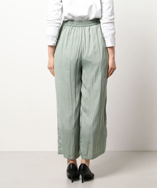 PICCIN（ピッチン）の「シルキーサテンイージーワイドパンツ（その他パンツ・レディース・ネイビー/オリーブ・M）」の4枚目の写真