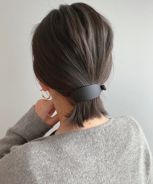 TONE SELECT GOODS（トーンセレクトグッズ）の「【LESRIRE】マットカラーラウンドヘアクリップ（バレッタ/ヘアクリップ・レディース・ブラック/グレー/ブラウン/ベージュ/ブルー/ネイビー/ピンク/レッド/グリーン・FREE）」の16枚目の写真