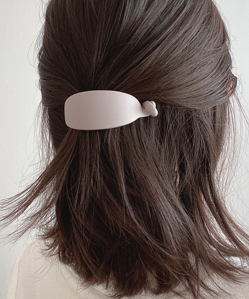 TONE SELECT GOODS（トーンセレクトグッズ）の「【LESRIRE】マットカラーラウンドヘアクリップ（バレッタ/ヘアクリップ・レディース・ブラック/グレー/ブラウン/ベージュ/ブルー/ネイビー/ピンク/レッド/グリーン・FREE）」の20枚目の写真