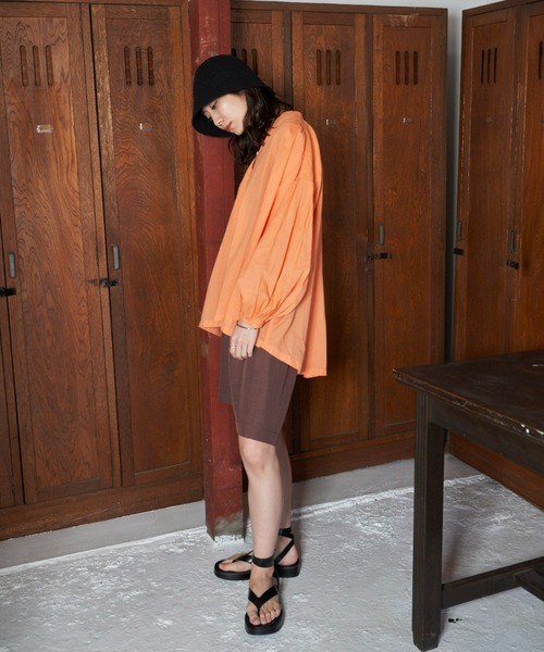 Auntie Rosa Holiday(アンティローザホリデー)の「オーバーシルエットカフタンブラウス(シャツ/ブラウス・レディース・ブルー/オフホワイト/ブラック/オレンジ・FREE)」の19枚目の写真