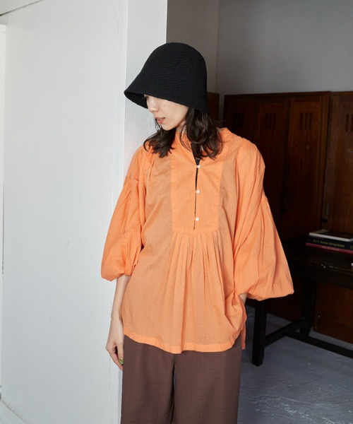 Auntie Rosa Holiday(アンティローザホリデー)の「オーバーシルエットカフタンブラウス(シャツ/ブラウス・レディース・ブルー/オフホワイト/ブラック/オレンジ・FREE)」の12枚目の写真