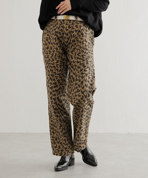 MASTER&Co(マスターアンドコー)の「【MASTER&Co. /マスターアンドコー】×ELEY KISHIMOTO FLASH CHINO PANTS / イーリーキシモト フラッシュチノパンツ(その他パンツ・レディース・ホワイト/ベージュ・SMALL/X-SMALL)」の2枚目の写真