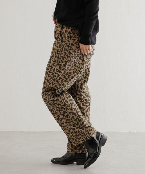 MASTER&Co(マスターアンドコー)の「【MASTER&Co. /マスターアンドコー】×ELEY KISHIMOTO FLASH CHINO PANTS / イーリーキシモト フラッシュチノパンツ(その他パンツ・レディース・ホワイト/ベージュ・SMALL/X-SMALL)」の3枚目の写真