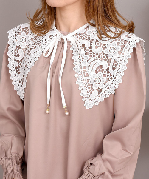 DAY CLOSET（デイ クローゼット）の「レディース クロシェ編みの大きめ付け襟　Bタイプ（付け襟・レディース・ブラック/ホワイト/ブラック系その他/ホワイト系その他・ONE SIZE）」の2枚目の写真