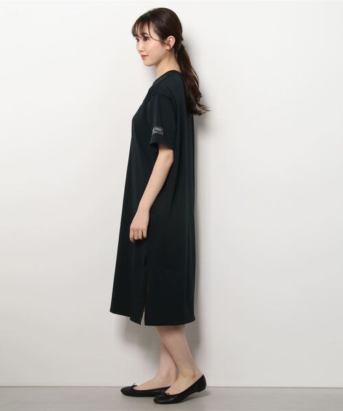 UNDER ARMOUR（アンダーアーマー）の「【別注】アンダーアーマー  UA Cotton Dress 限定コラボ（ワンピース・レディース・スモークピンク/ブラック・S/L/XL/M）」の3枚目の写真