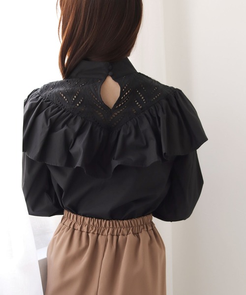 HER CLOSET（ハークローゼット）の「【TWENTY THREE】コットンレースフリルギャザーブラウス（シャツ/ブラウス・レディース・ホワイト/ブラック・FREE）」の8枚目の写真