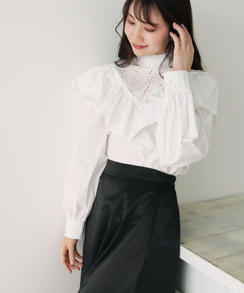 HER CLOSET（ハークローゼット）の「【TWENTY THREE】コットンレースフリルギャザーブラウス（シャツ/ブラウス・レディース・ホワイト/ブラック・FREE）」の3枚目の写真